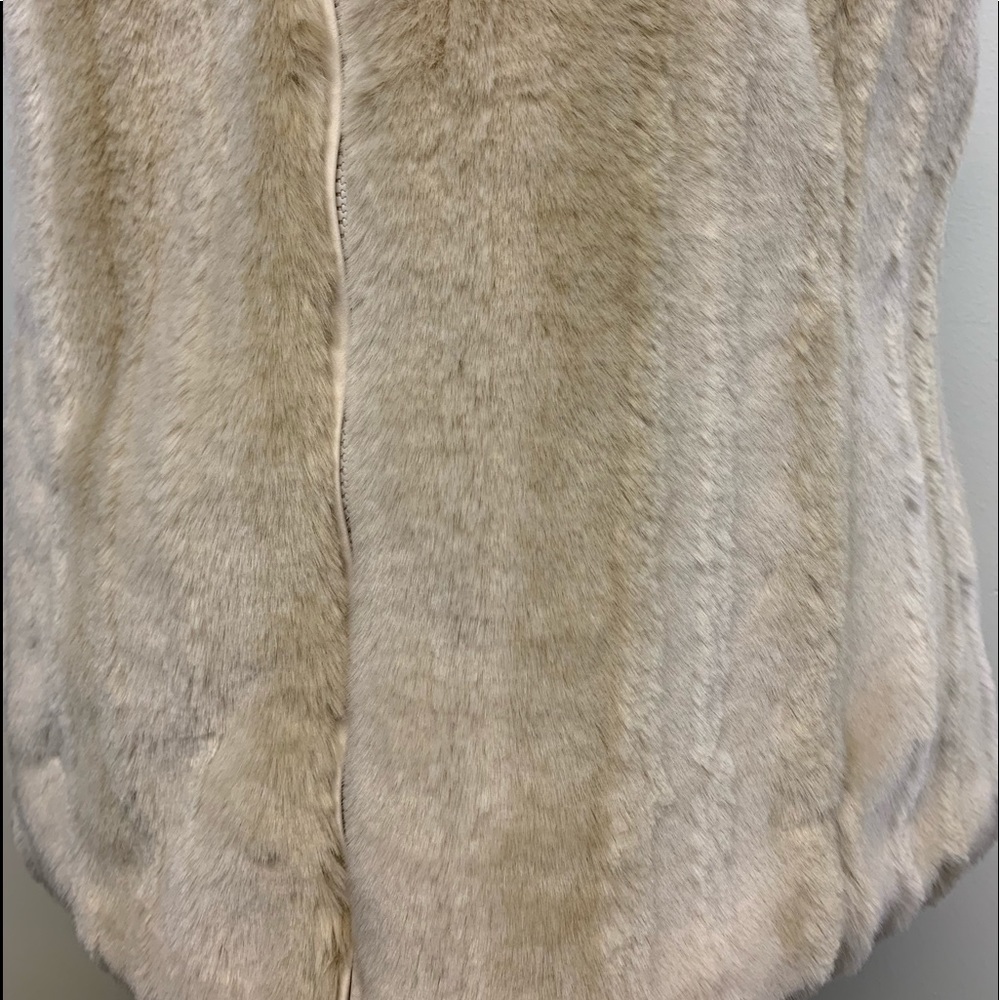 🍄 Kristen Blake Reversible Faux Fur Vest Size S - Picture 5 of 13